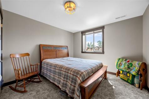 1439 Hunters Field Lane Marion IA 52302