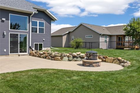 1439 Hunters Field Lane Marion IA 52302