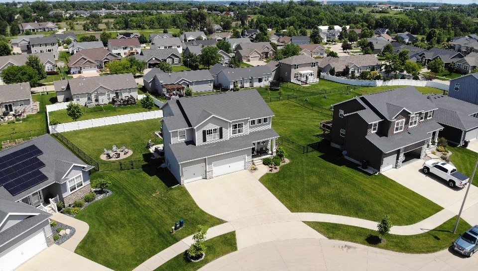 2118 Wycliffe Court SW Cedar Rapids IA 52404
