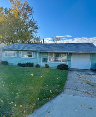 272 Peace Avenue NW Cedar Rapids IA 52405