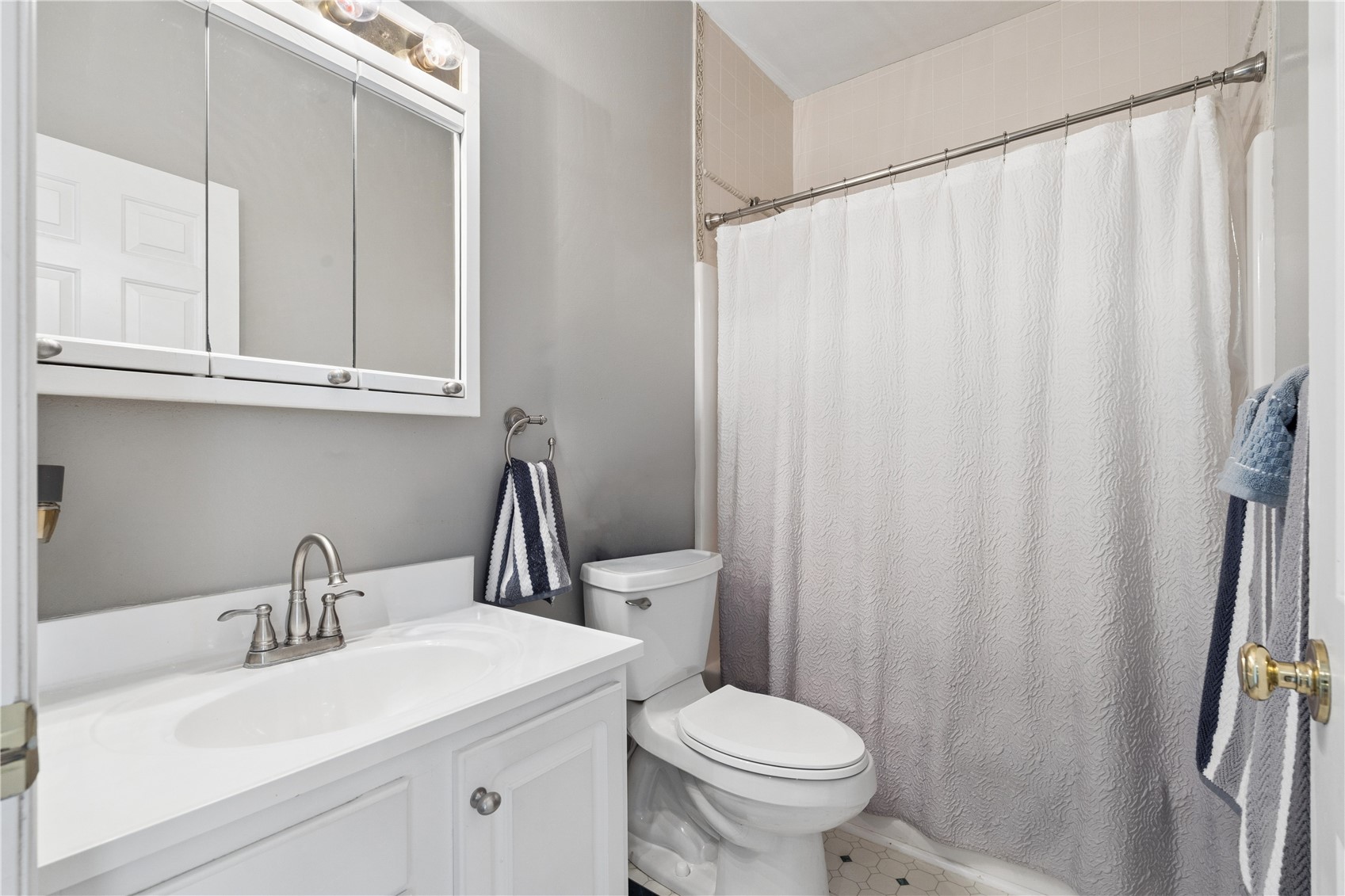 324 Valley Drive Center Point IA 52213