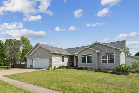 324 Valley Drive Center Point IA 52213