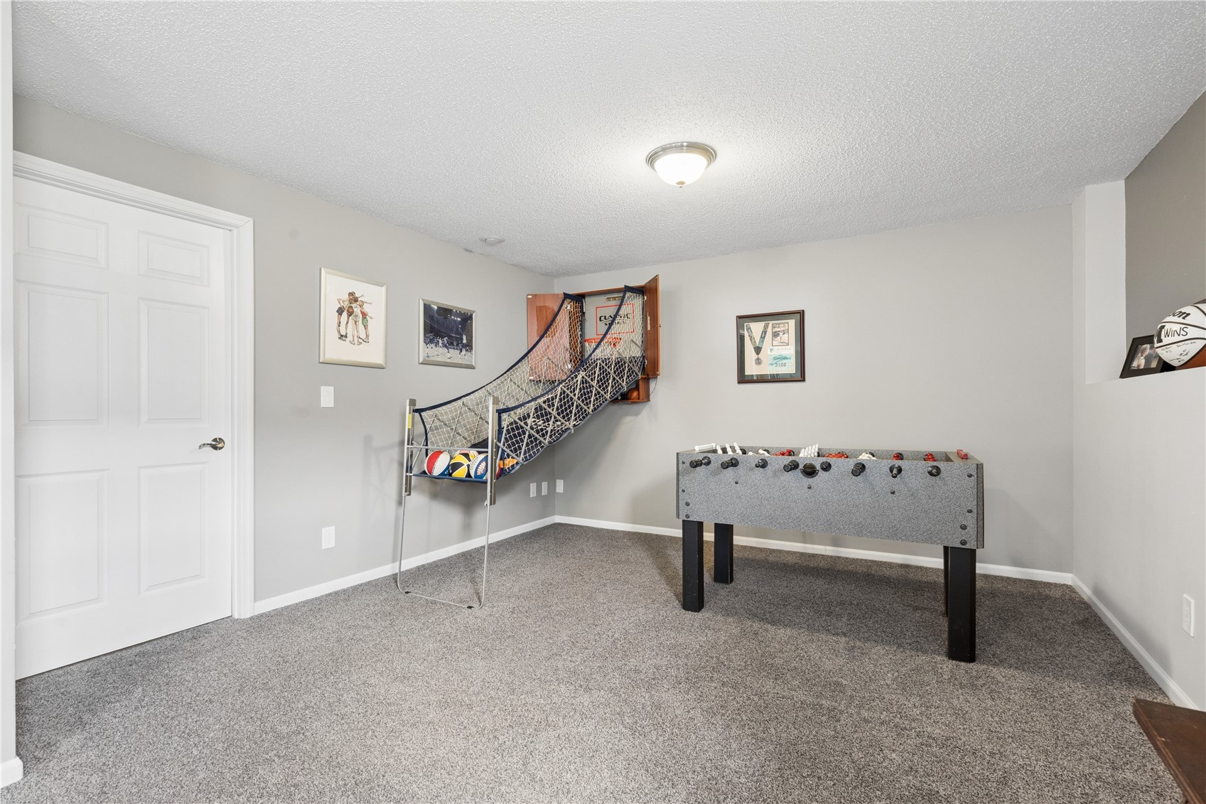 324 Valley Drive Center Point IA 52213