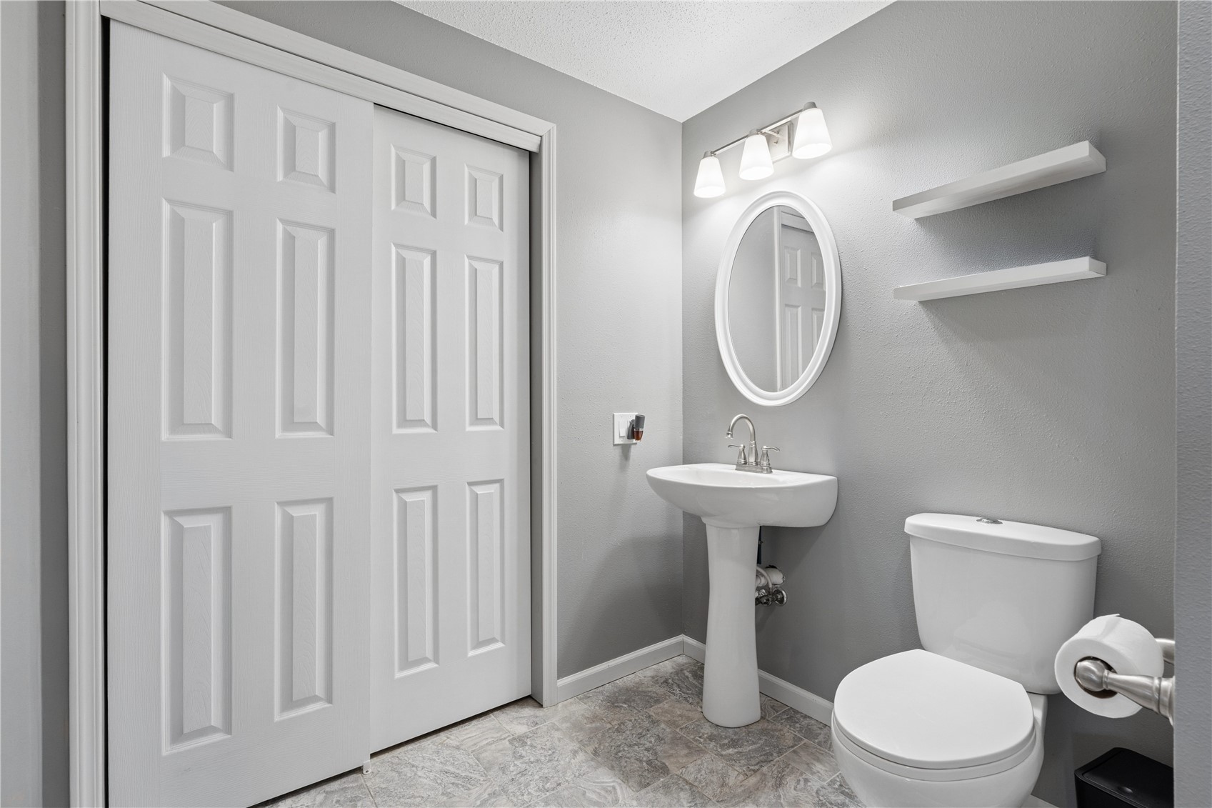 324 Valley Drive Center Point IA 52213