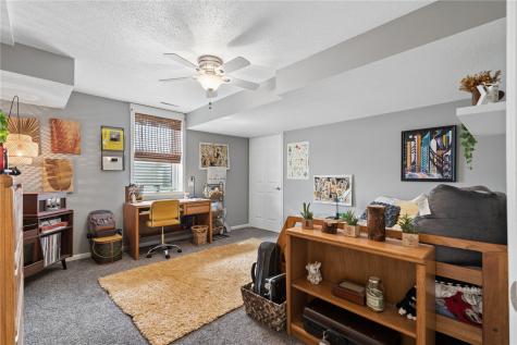 324 Valley Drive Center Point IA 52213