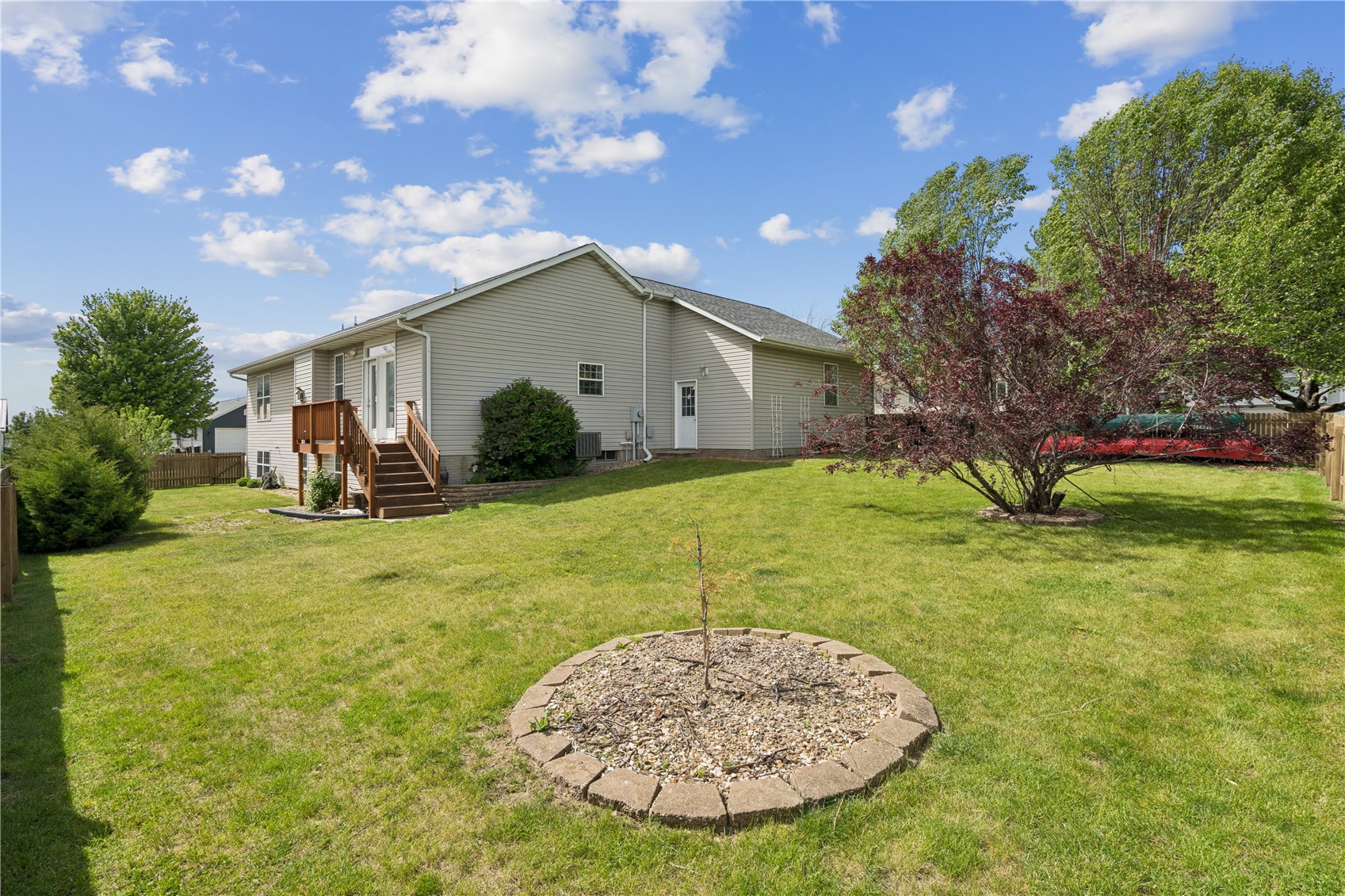 324 Valley Drive Center Point IA 52213