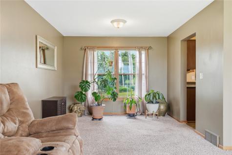 1415 Lyndhurst Drive Hiawatha IA 52233
