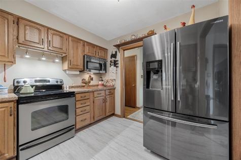 2517 Falbrook Drive NE Cedar Rapids IA 52402