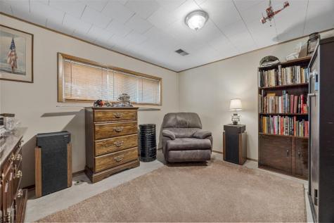 2517 Falbrook Drive NE Cedar Rapids IA 52402