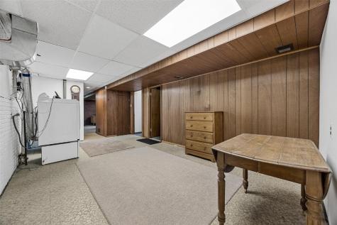 2517 Falbrook Drive NE Cedar Rapids IA 52402