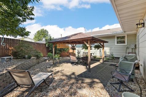 2517 Falbrook Drive NE Cedar Rapids IA 52402