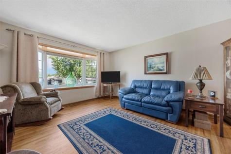2517 Falbrook Drive NE Cedar Rapids IA 52402