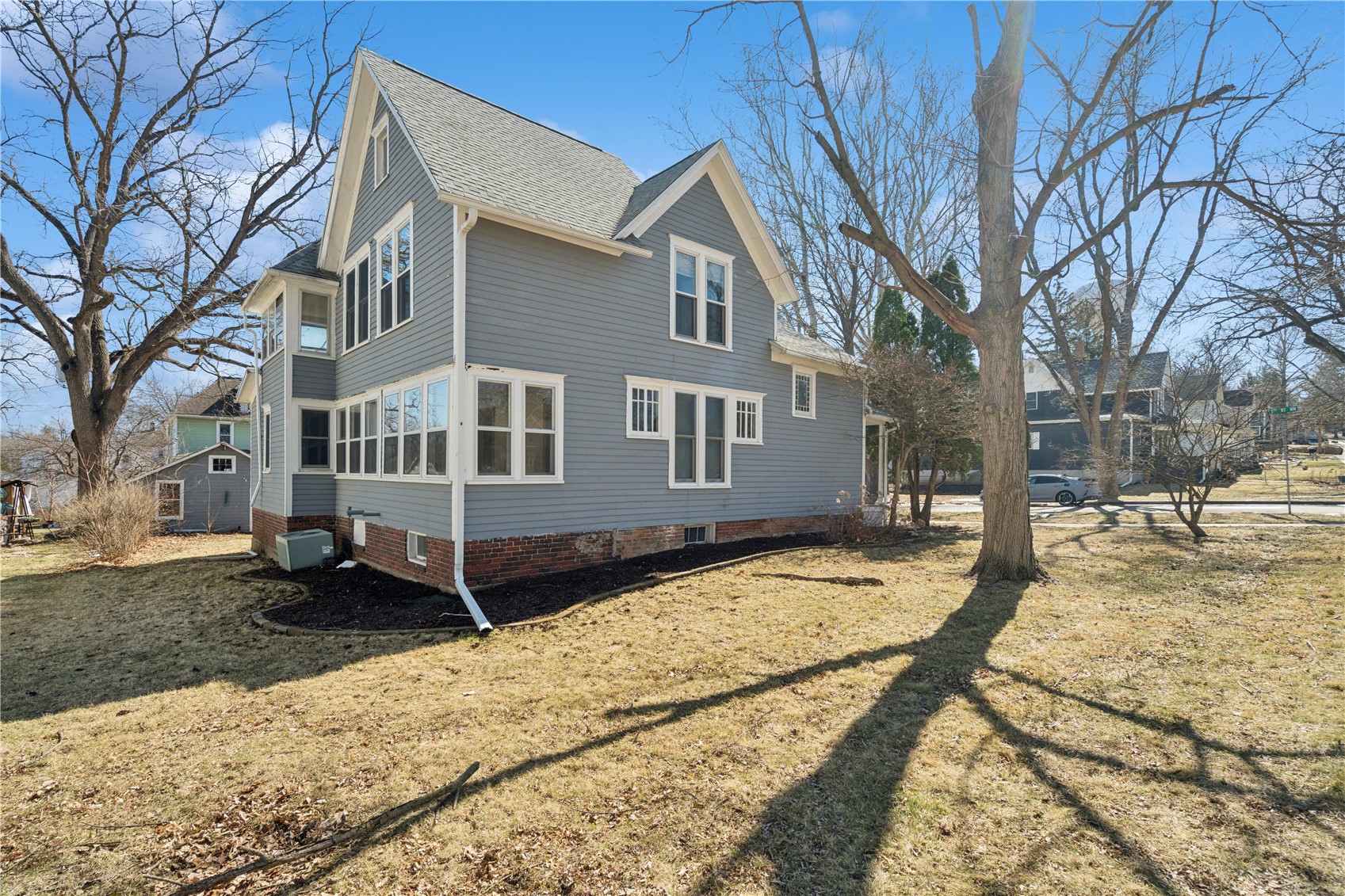 419 3rd Street NW Mt Vernon IA 52314