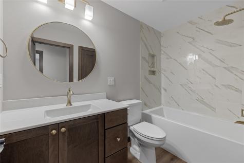 2043 Osage Court Marion IA 52302