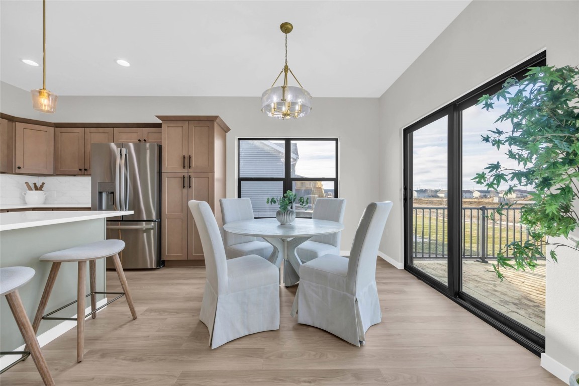 827 Indigo Drive Palo IA 52324
