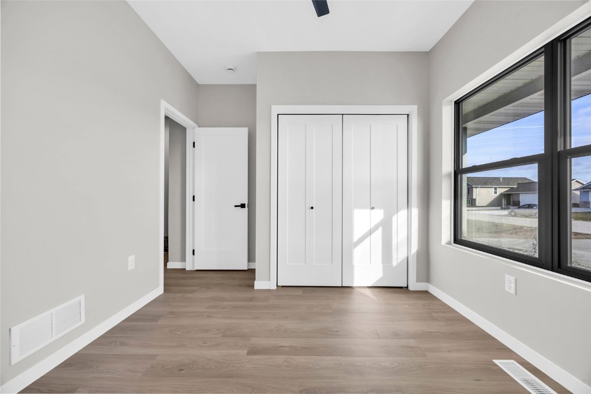 827 Indigo Drive Palo IA 52324