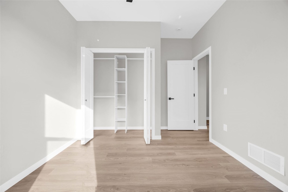 827 Indigo Drive Palo IA 52324
