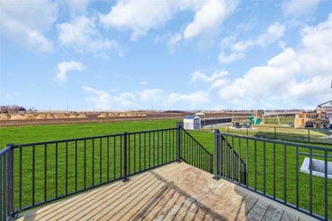 827 Indigo Drive Palo IA 52324