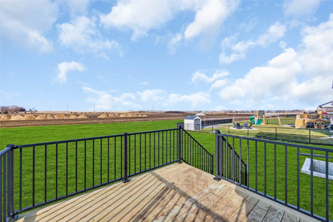 827 Indigo Drive Palo IA 52324