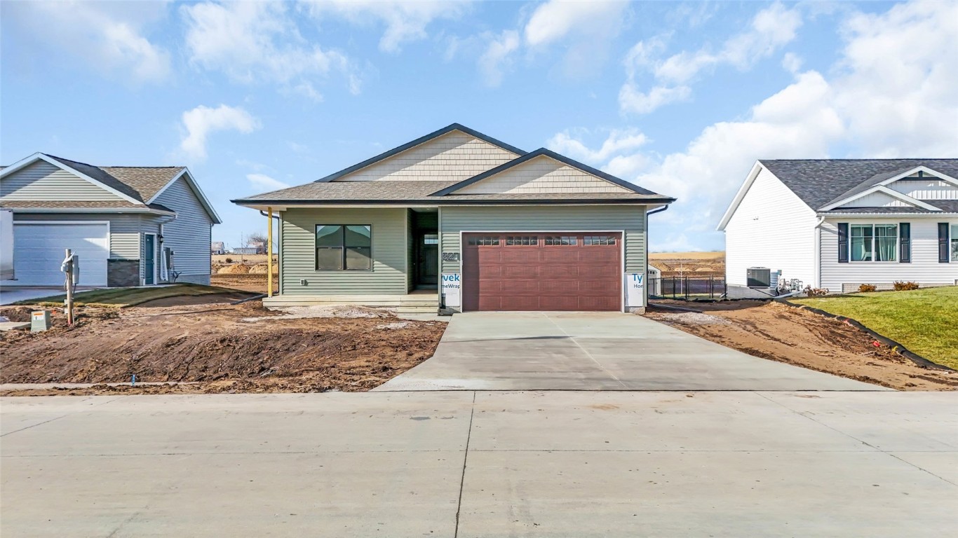 827 Indigo Drive Palo IA 52324