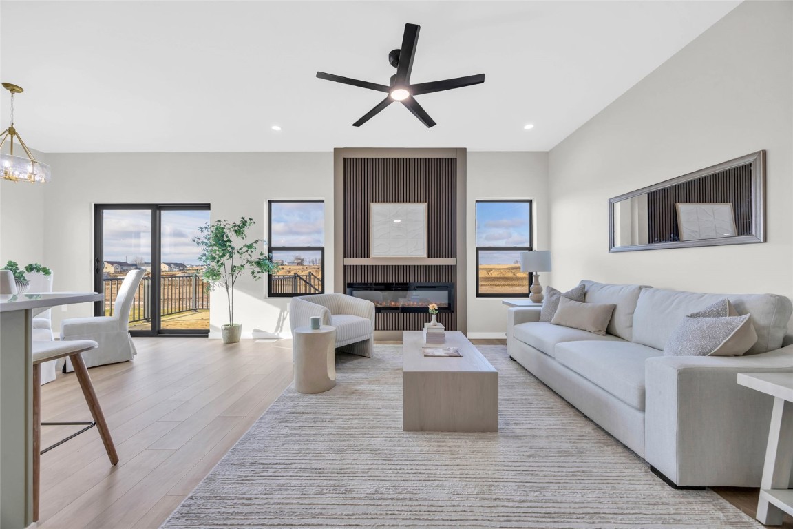 827 Indigo Drive Palo IA 52324