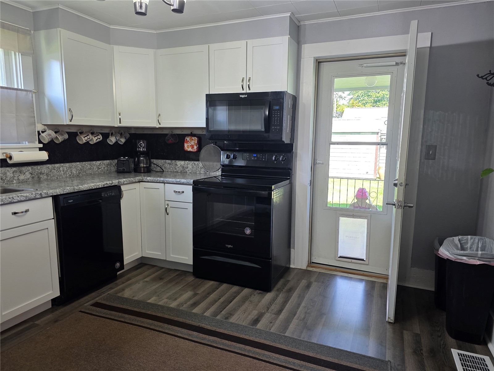 602 10th Street Belle Plaine IA 52208