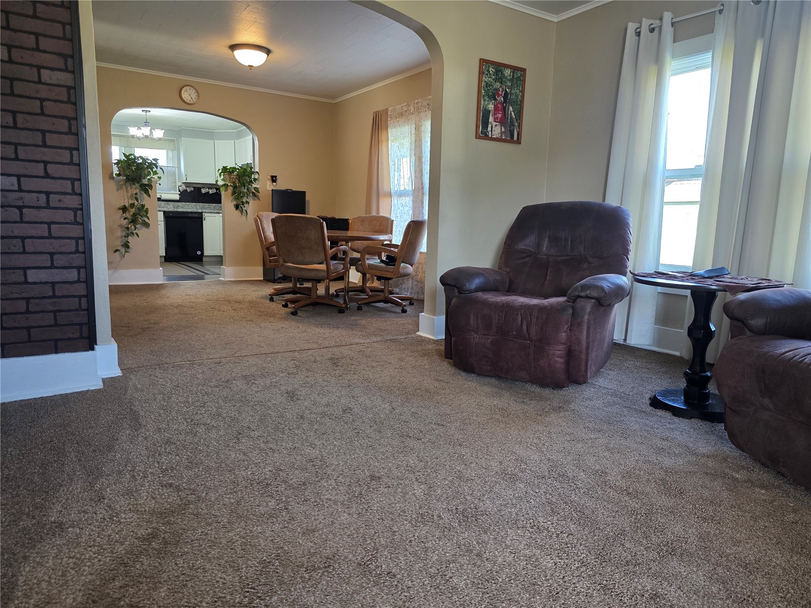 602 10th Street Belle Plaine IA 52208