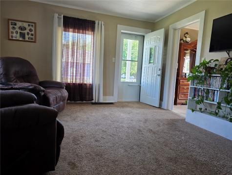 602 10th Street Belle Plaine IA 52208