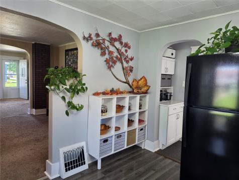 602 10th Street Belle Plaine IA 52208
