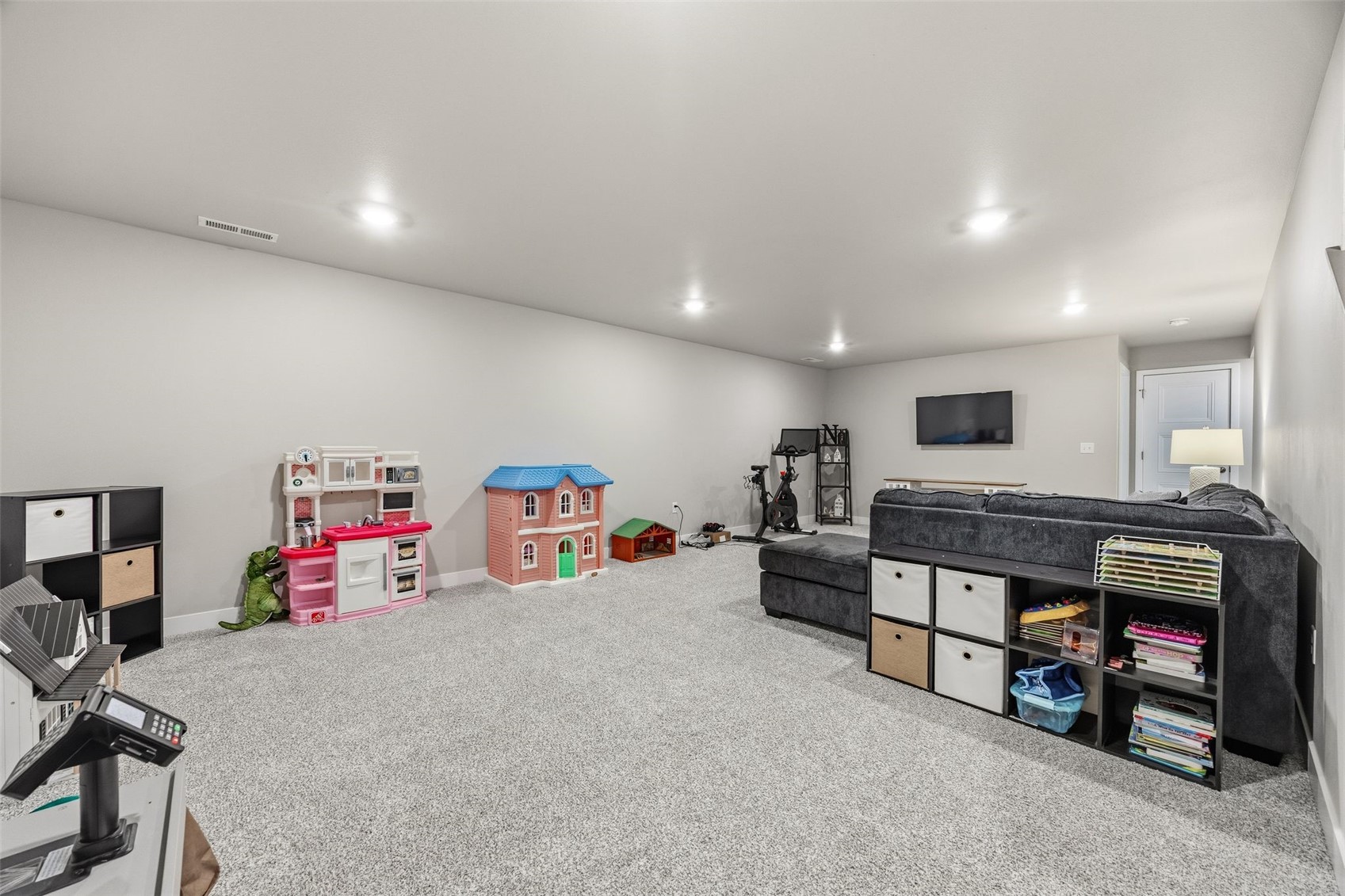 203 Dogwood Lane Tiffin IA 52340