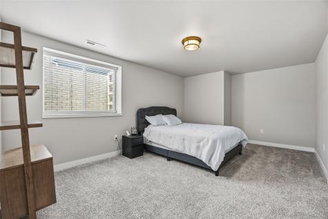 203 Dogwood Lane Tiffin IA 52340