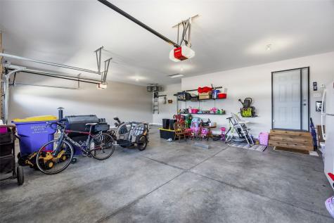 203 Dogwood Lane Tiffin IA 52340