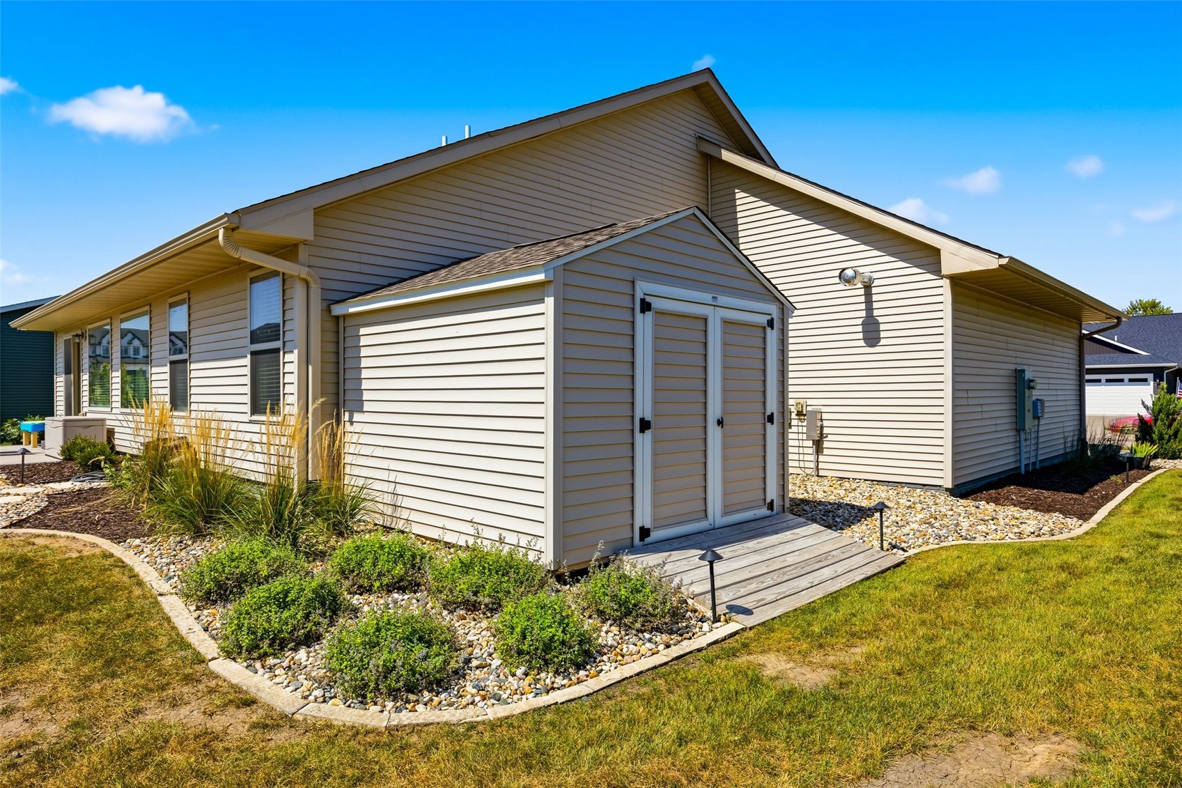 203 Dogwood Lane Tiffin IA 52340