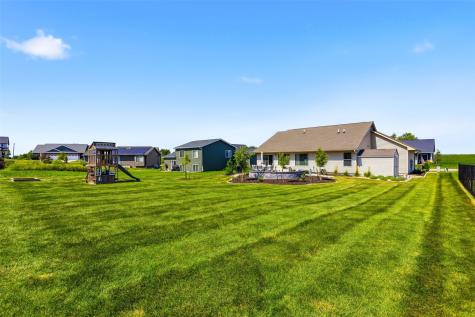 203 Dogwood Lane Tiffin IA 52340