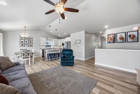 203 Dogwood Lane Tiffin IA 52340