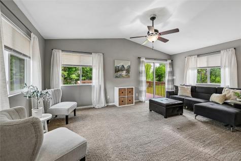 3729 Northwood Drive NE Cedar Rapids IA 52402