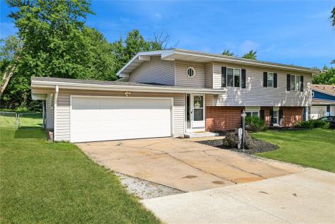 3729 Northwood Drive NE Cedar Rapids IA 52402