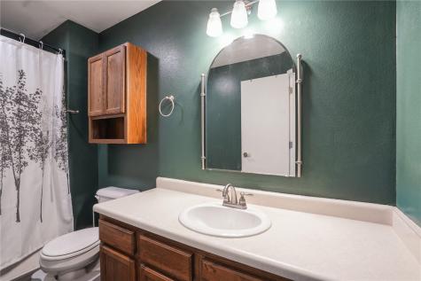 612 Kimberlite Street Tiffin IA 52340