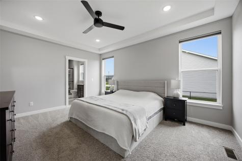 425 Dutch Drive Robins IA 52328