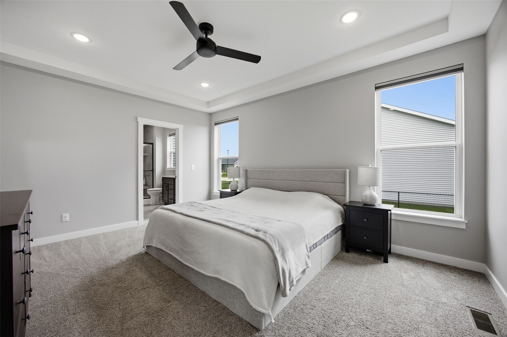 425 Dutch Drive Robins IA 52328
