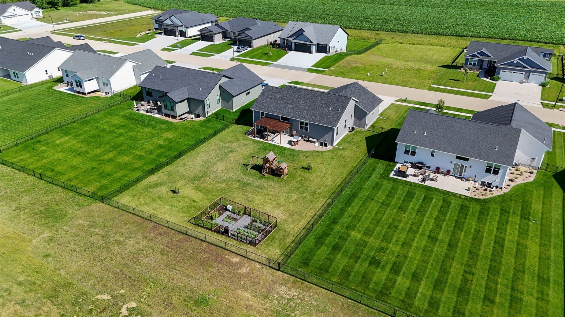 425 Dutch Drive Robins IA 52328