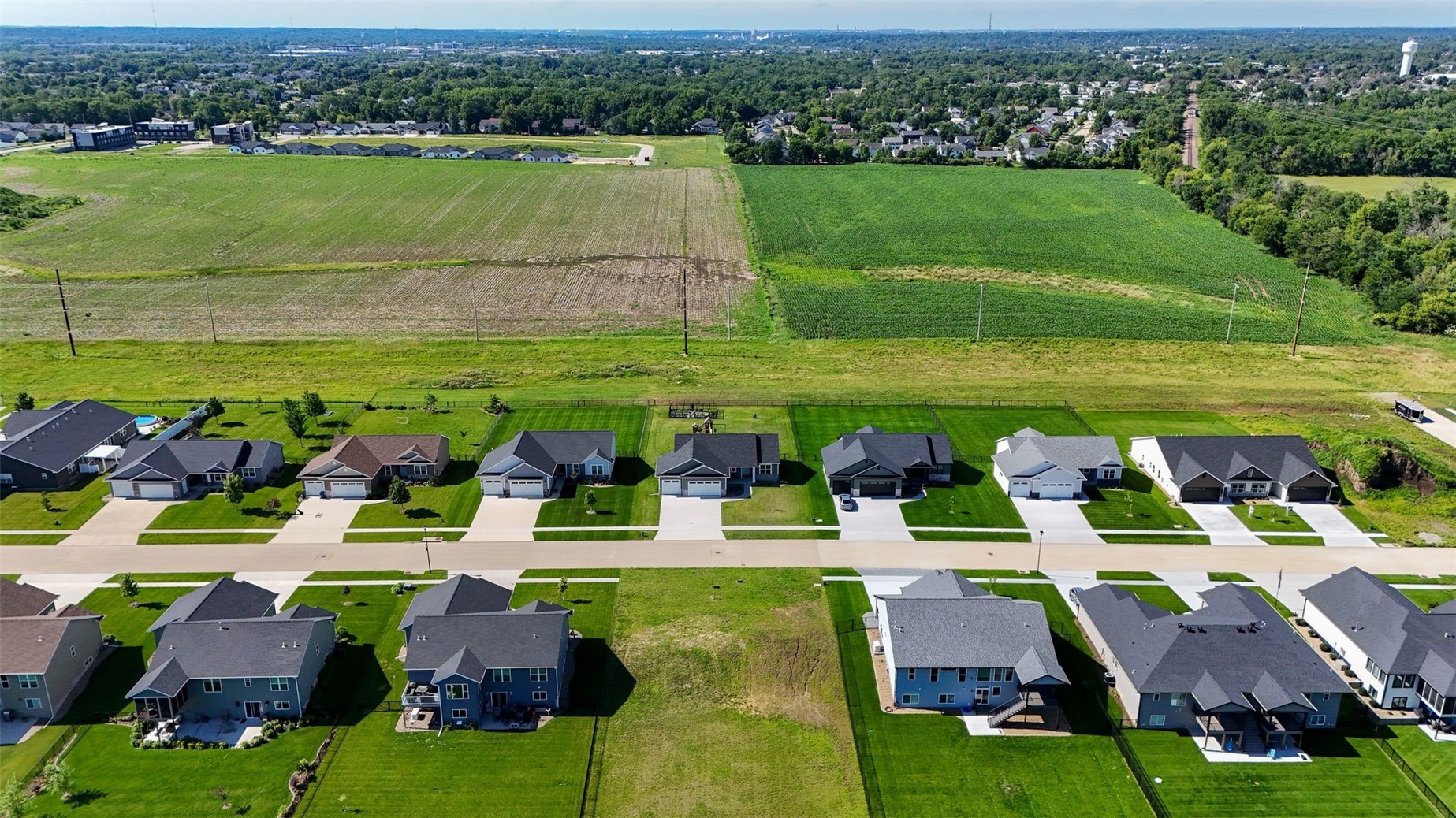 425 Dutch Drive Robins IA 52328