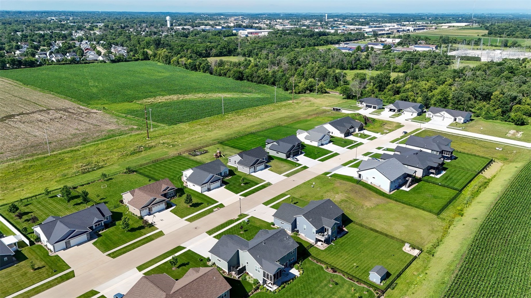 425 Dutch Drive Robins IA 52328