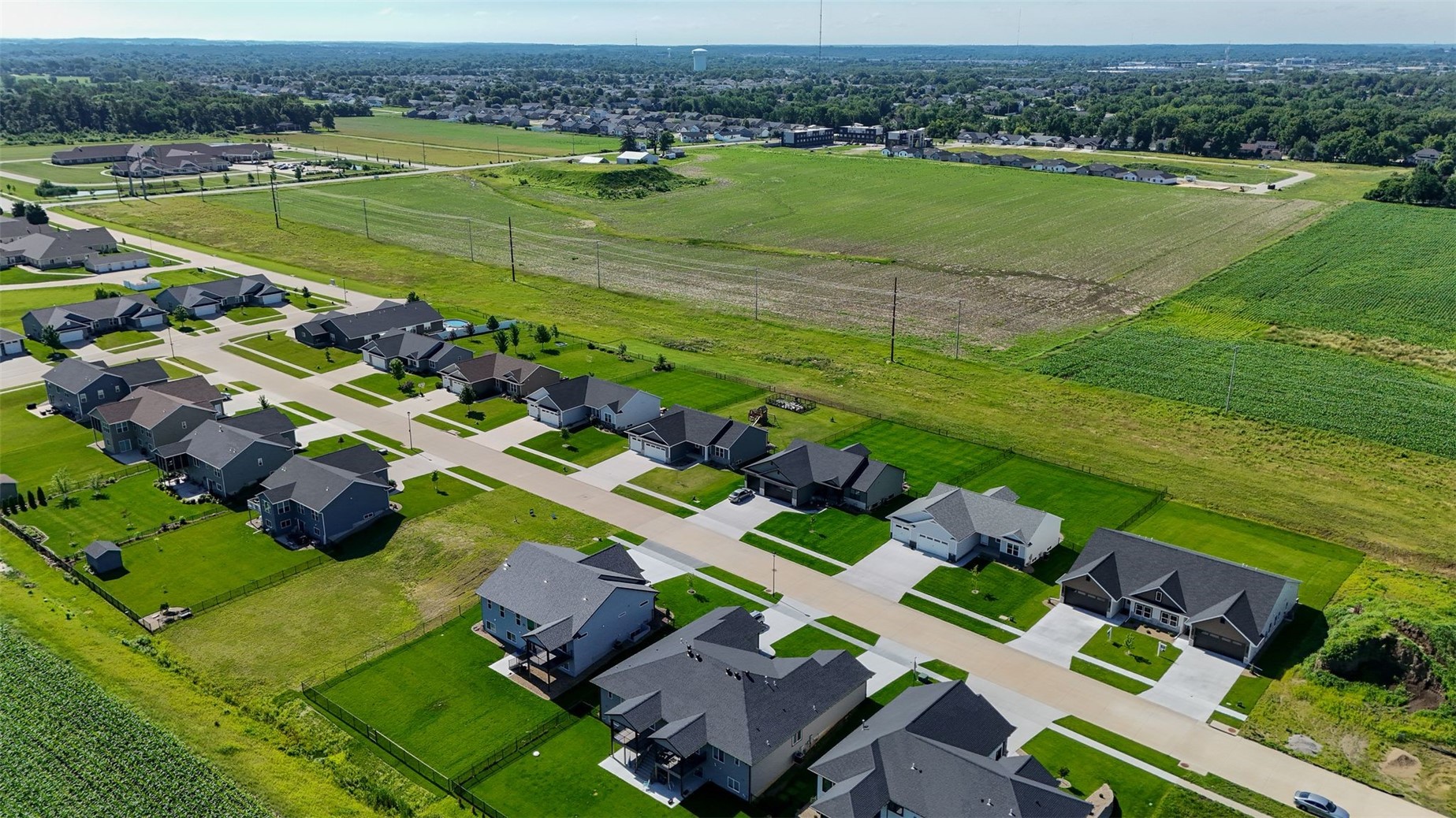 425 Dutch Drive Robins IA 52328