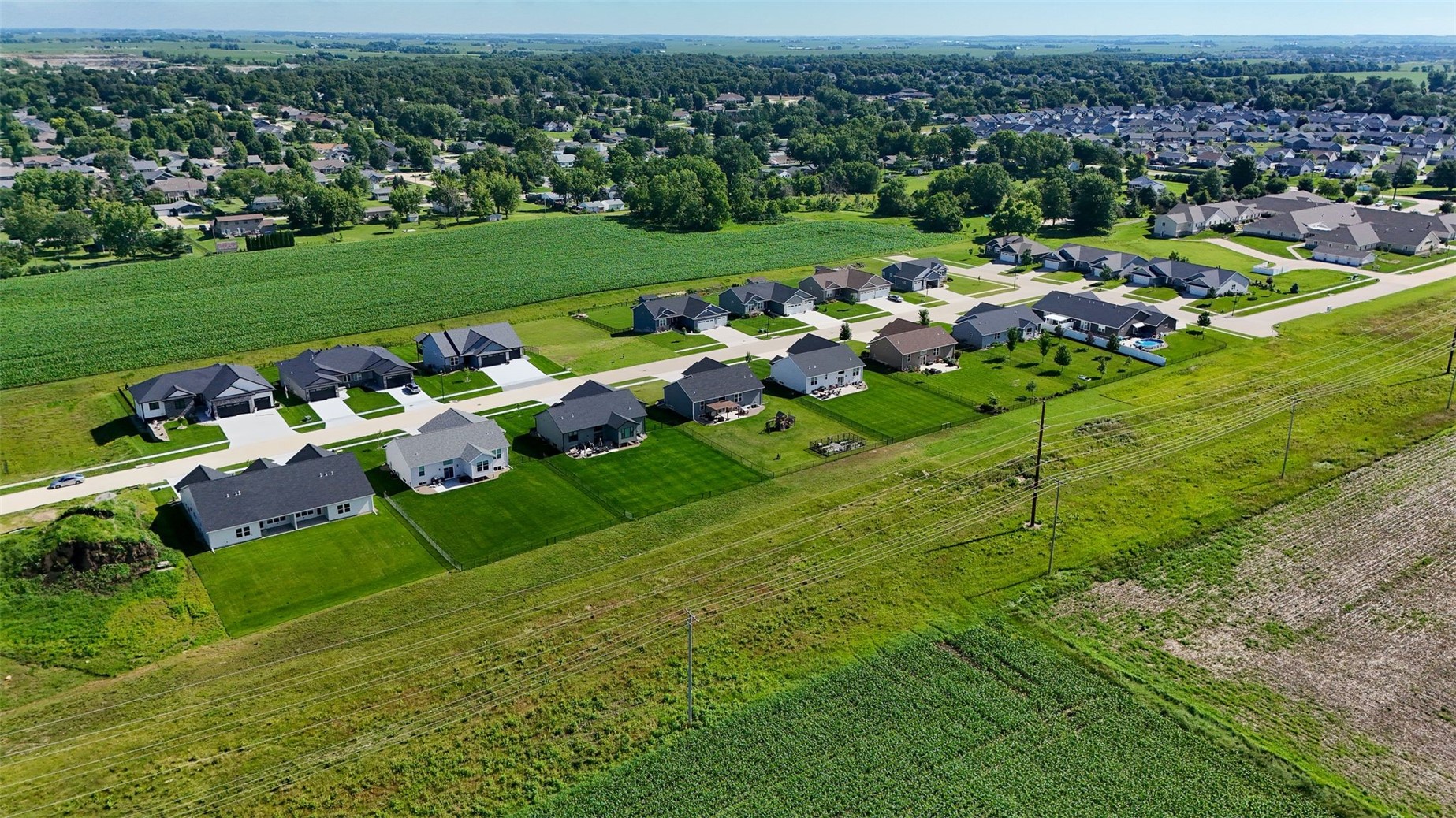 425 Dutch Drive Robins IA 52328