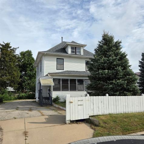 2828 33rd Avenue SW Cedar Rapids IA 52404