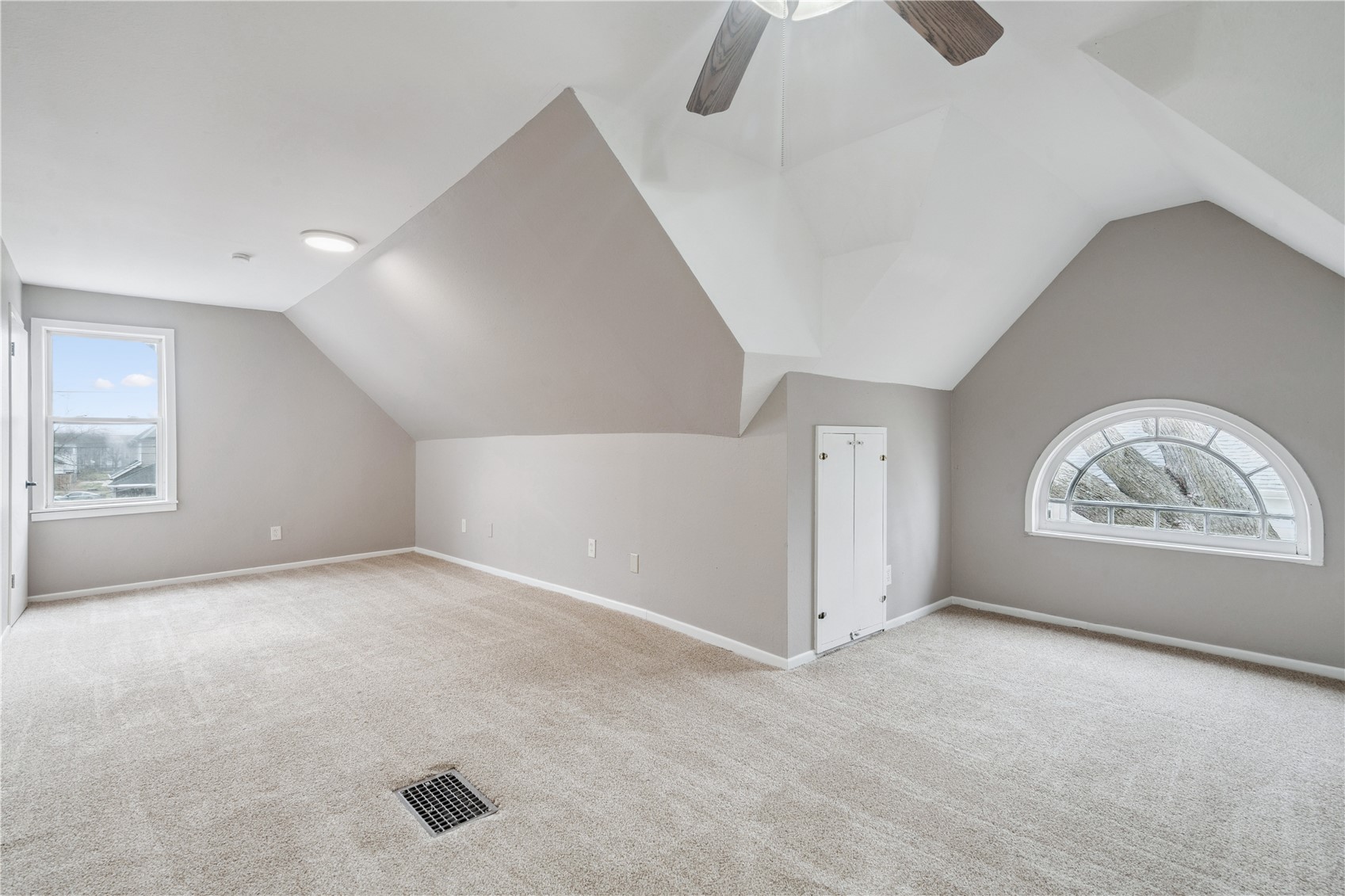 1645 D Avenue NE Cedar Rapids IA 52402