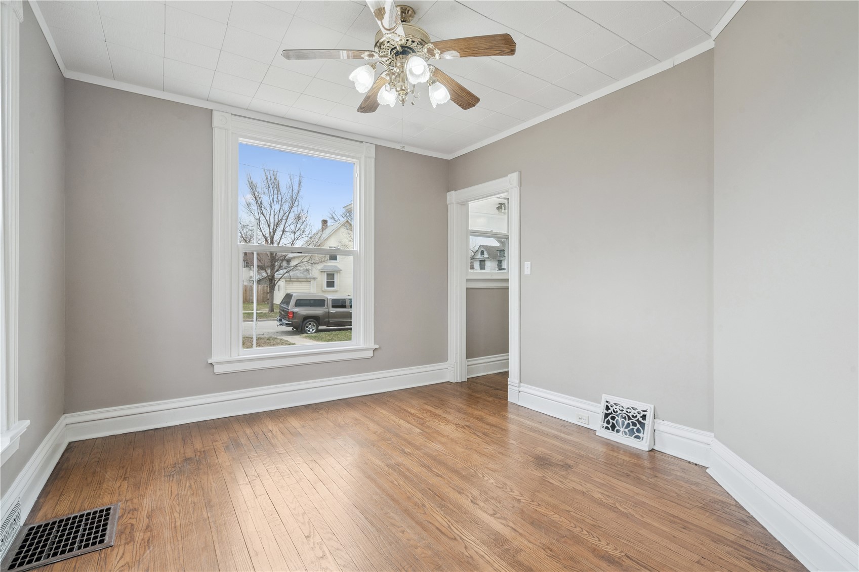 1645 D Avenue NE Cedar Rapids IA 52402