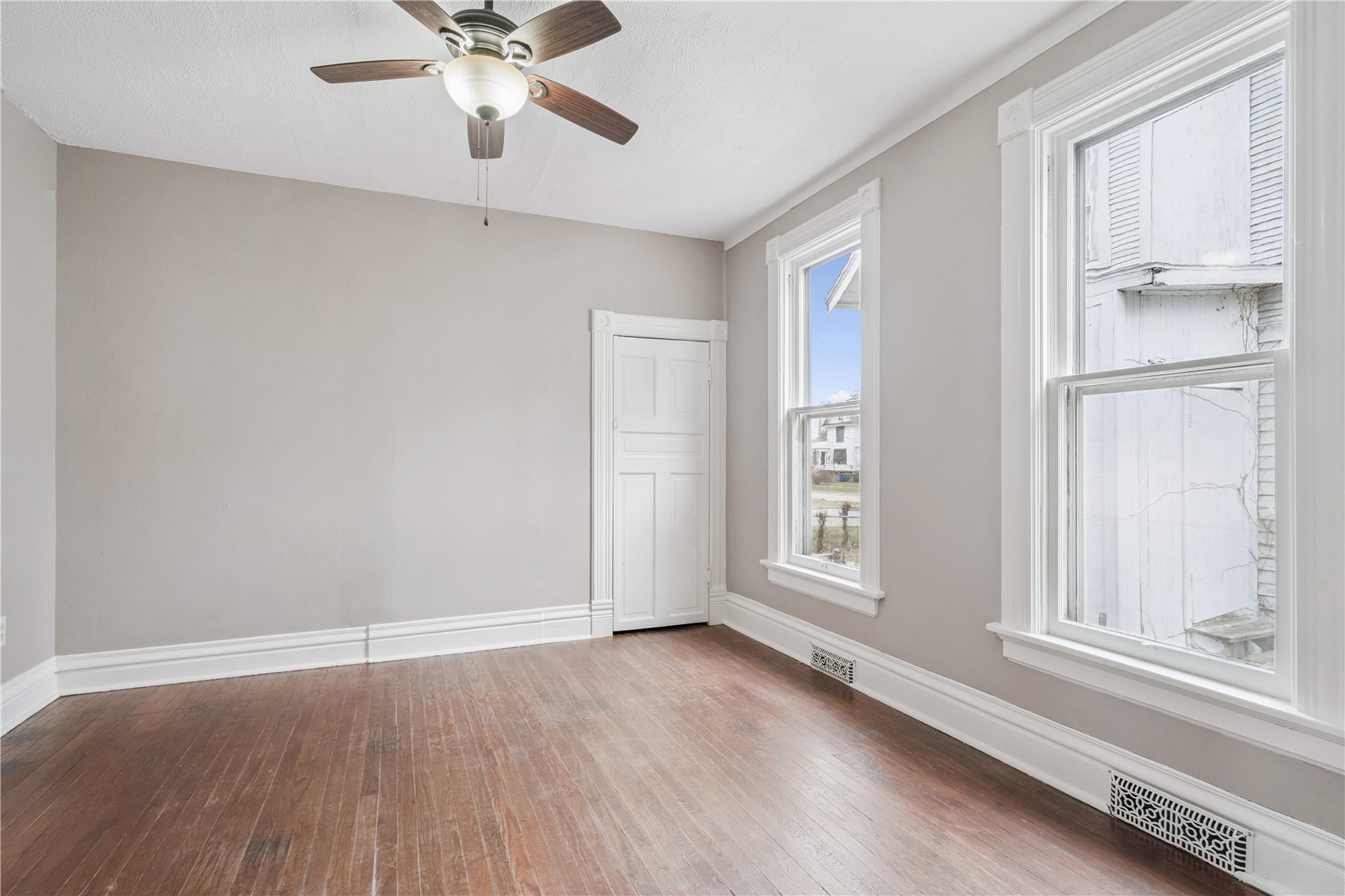 1645 D Avenue NE Cedar Rapids IA 52402