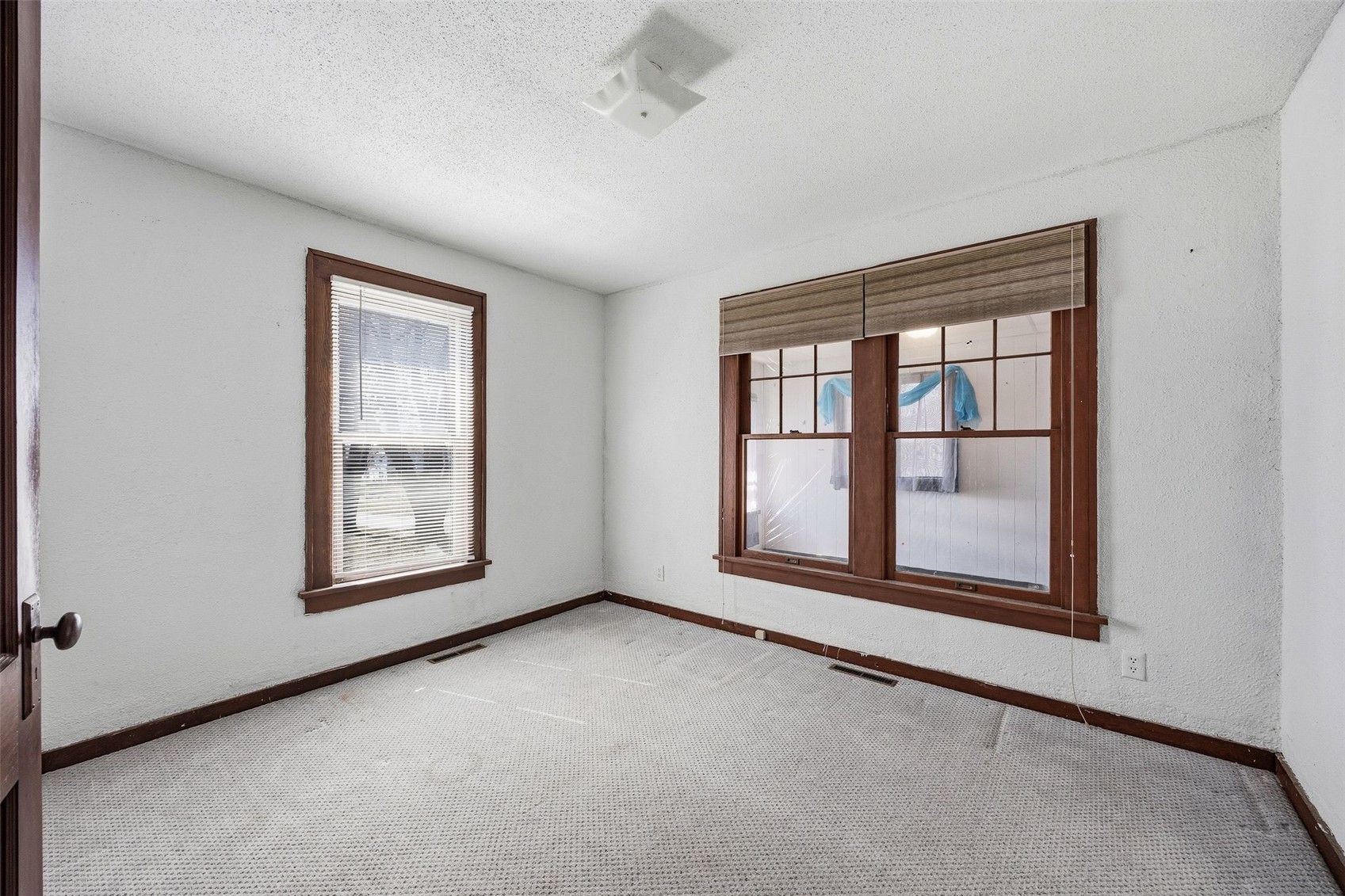 406 4th Street Deep River IA 52222